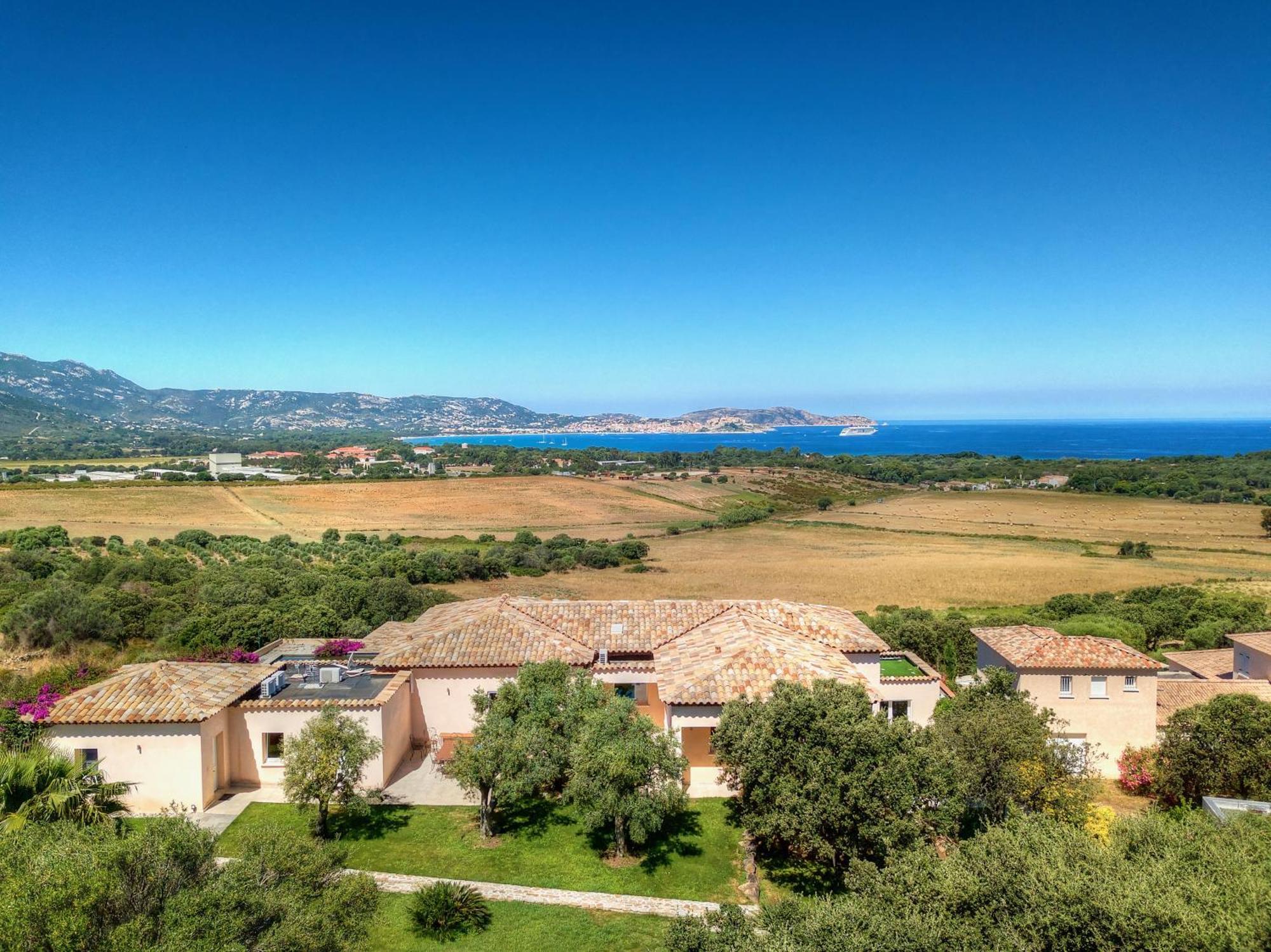 لوميو Villa La Vista المظهر الخارجي الصورة