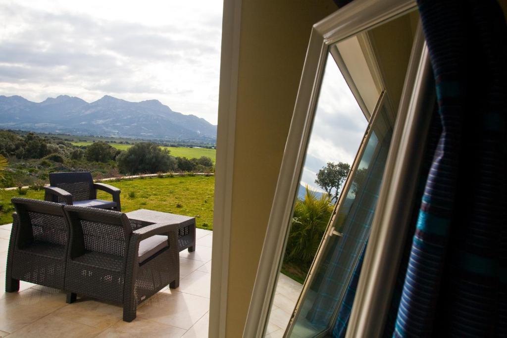 لوميو Villa La Vista الغرفة الصورة